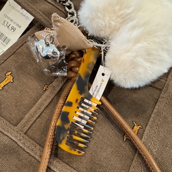 Madden Girl Dachshund Tote - Picture 4 of 6